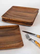 Acacia Plates, Set of 4