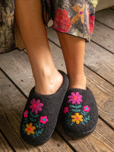 Icon Sherpa Slippers - Black Pink Folk Flower