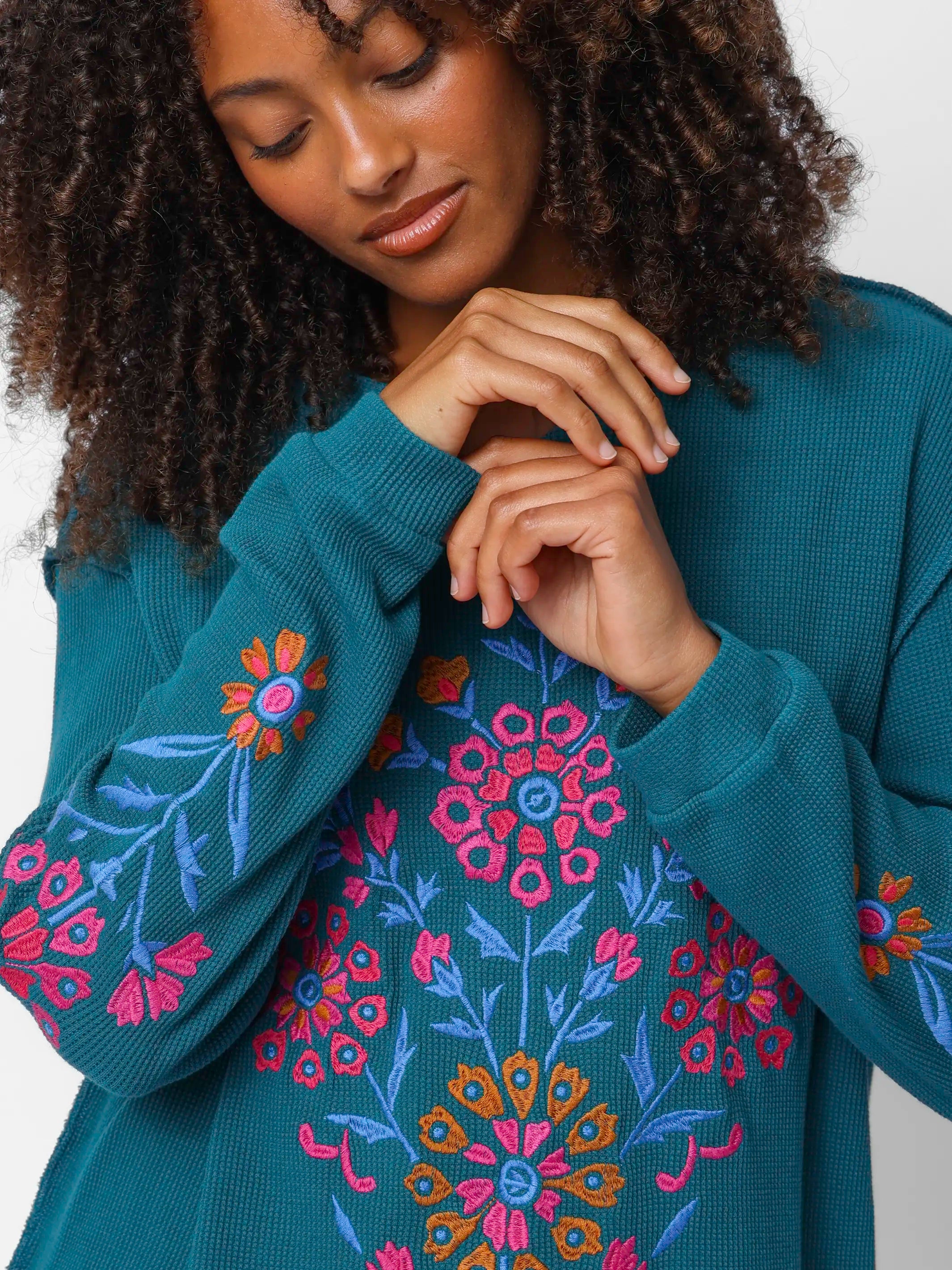 Aida Embroidered Thermal - Teal Folk Bouquet