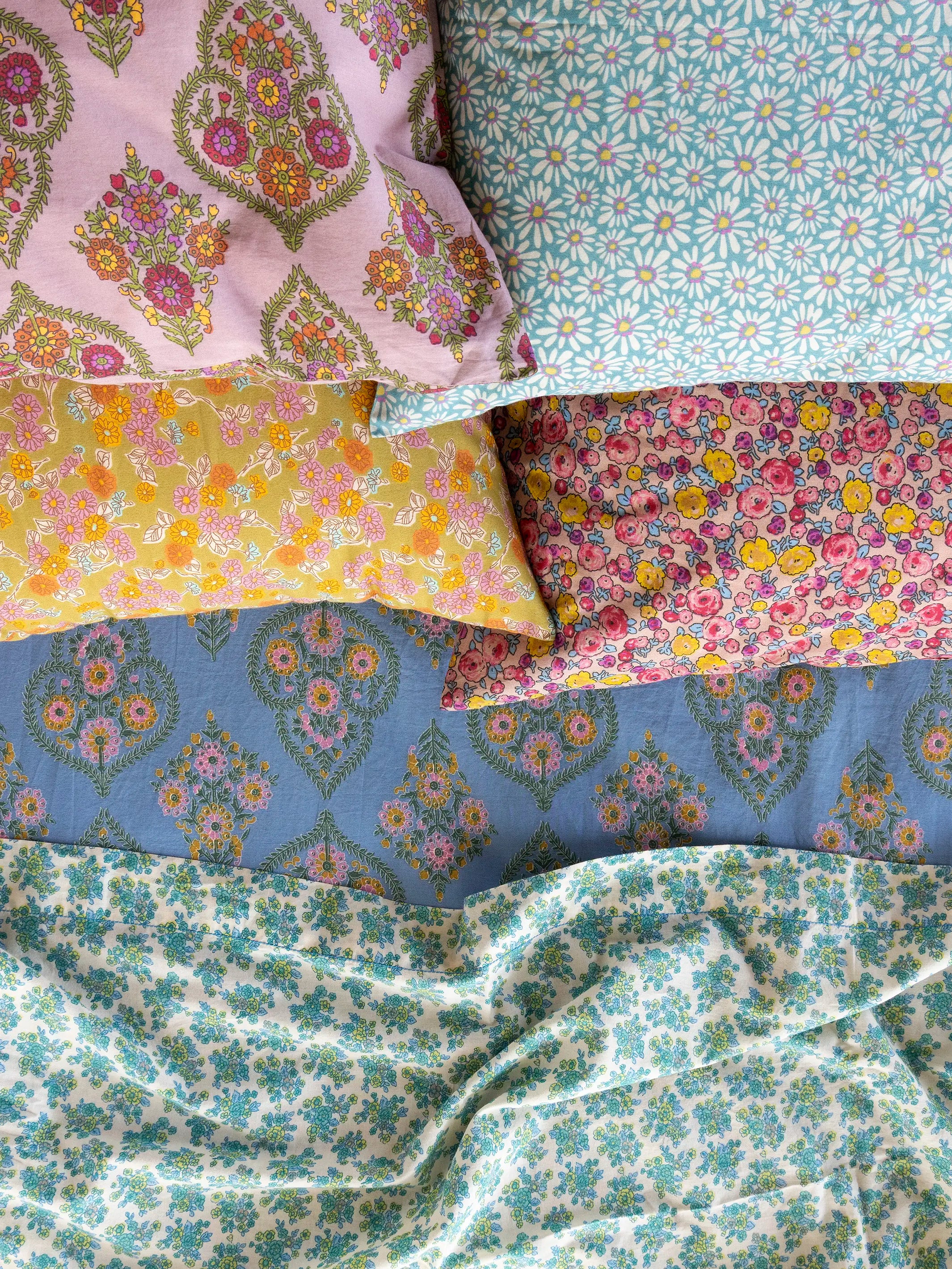 Mix & Match Cotton Pillowcase, Single - Bay Daisies