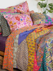 Bungalow Reversible Cotton Quilt - Garden Waves