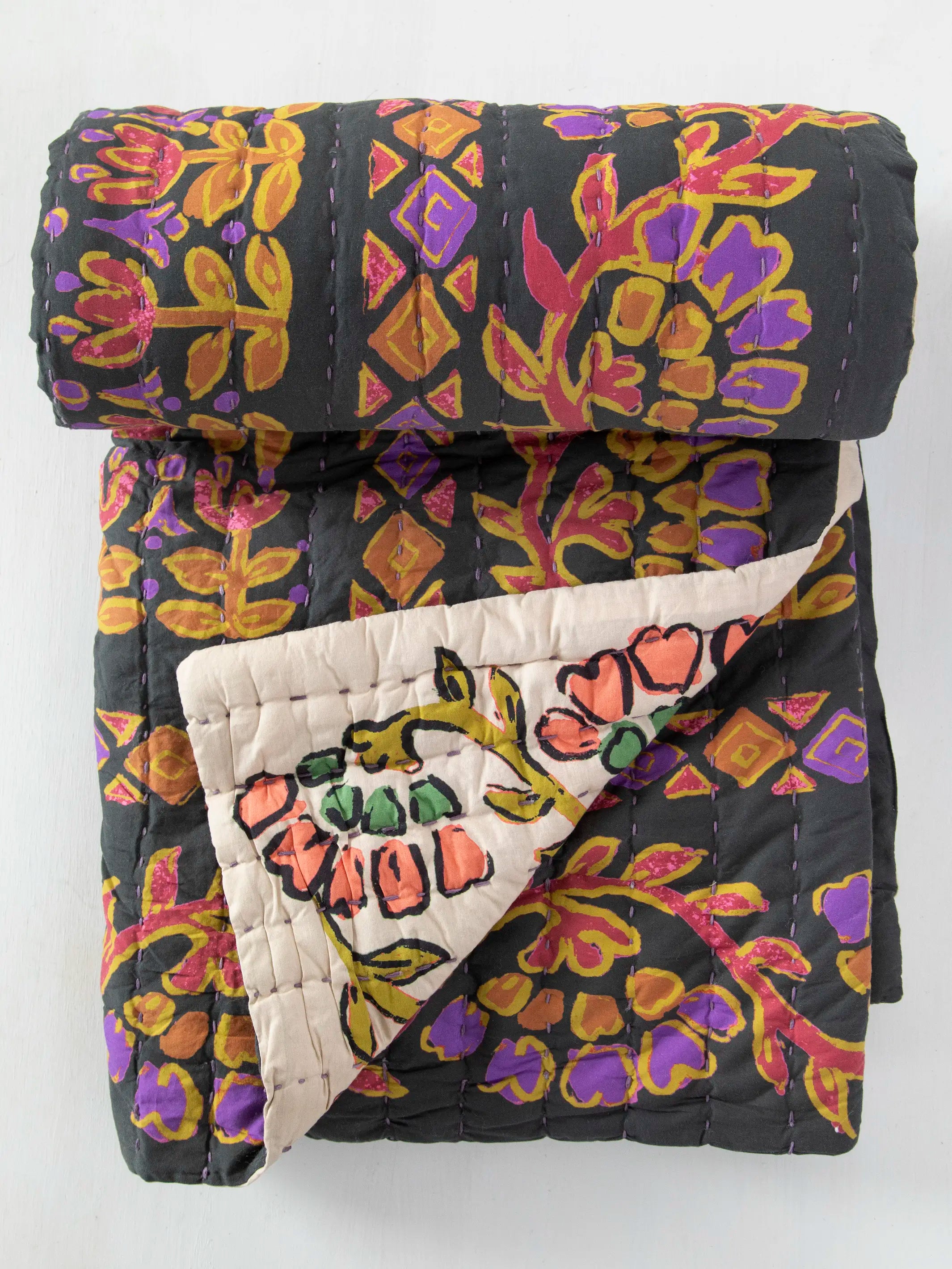 Bungalow Reversible Cotton Quilt - Blooming Bandana