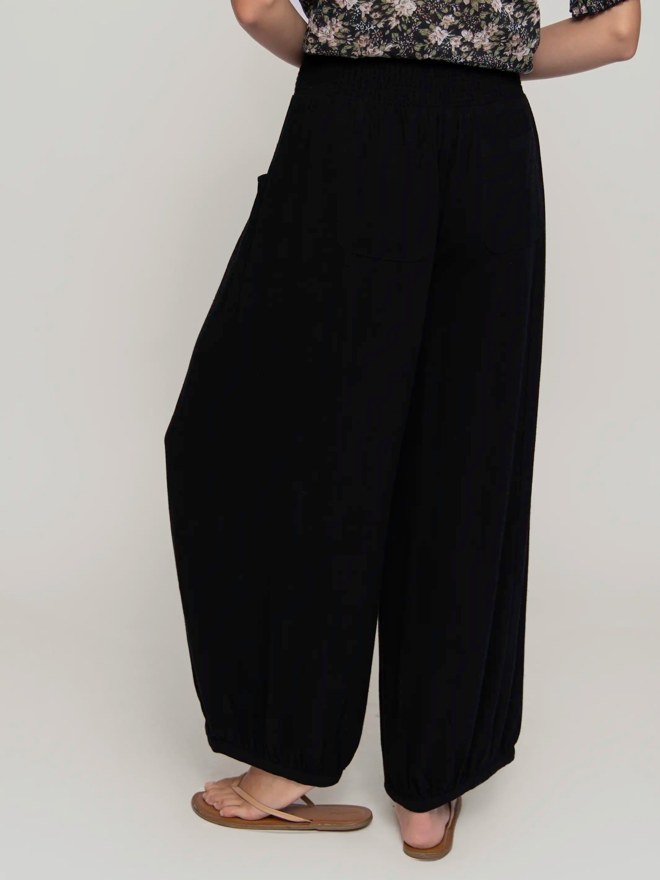 Around The Town Pant - Black