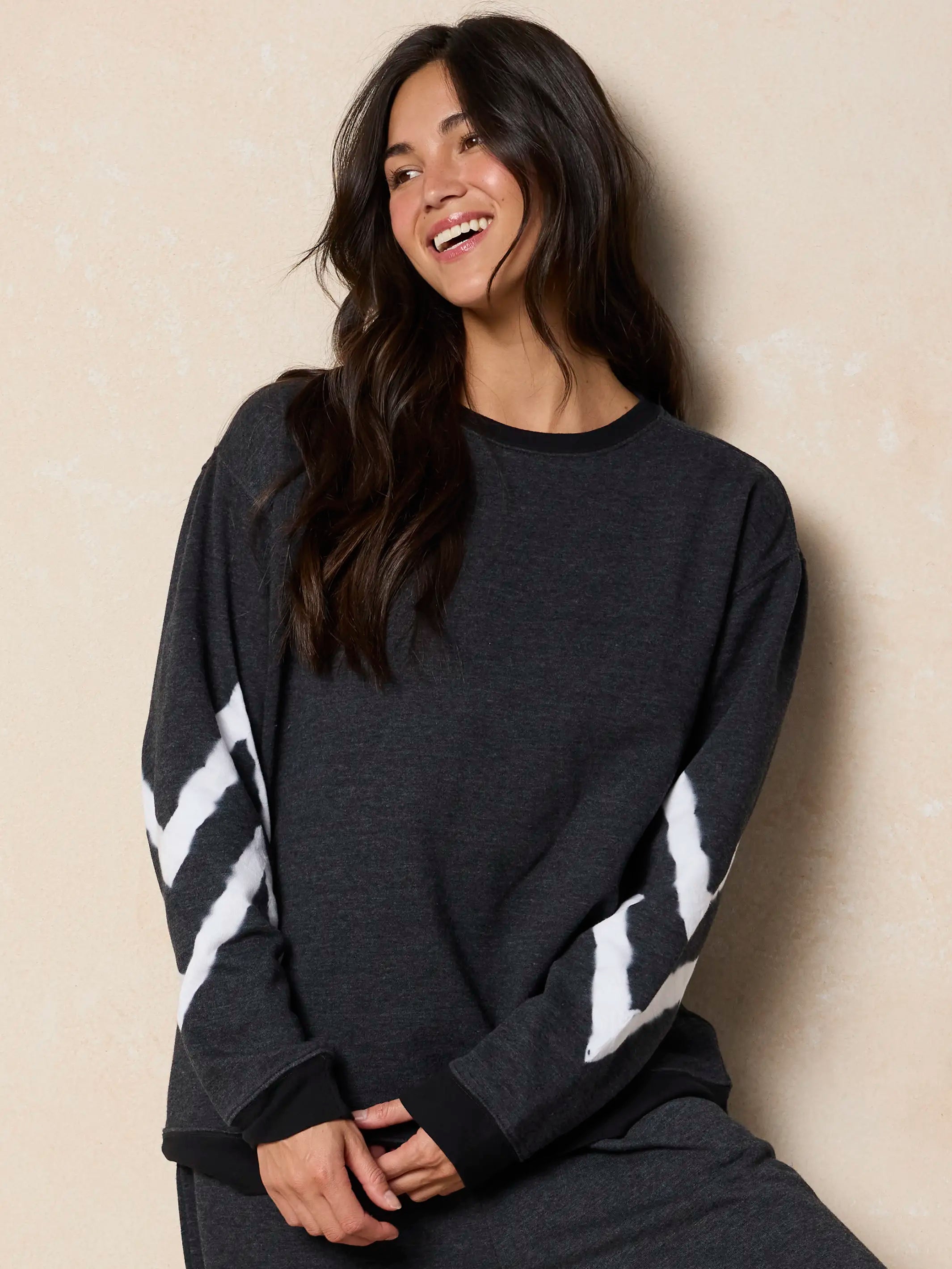 Comfy Crewneck Sweatshirt - Charcoal Chevron