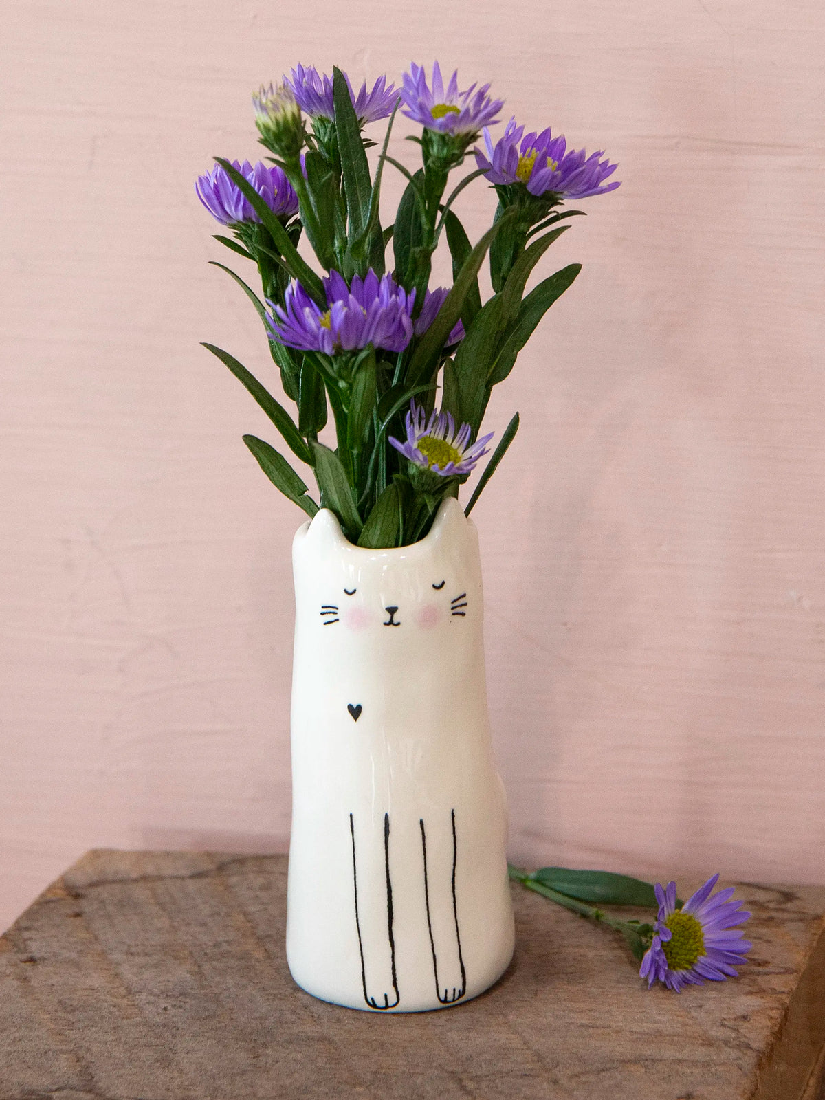 Cutest Little Bud Vase - Cat